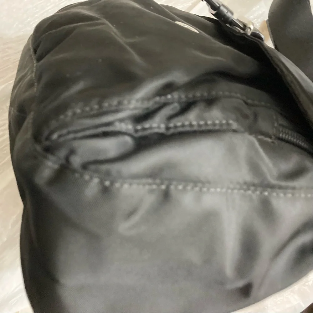 Tumi black nylon camera crossbody bag unisex